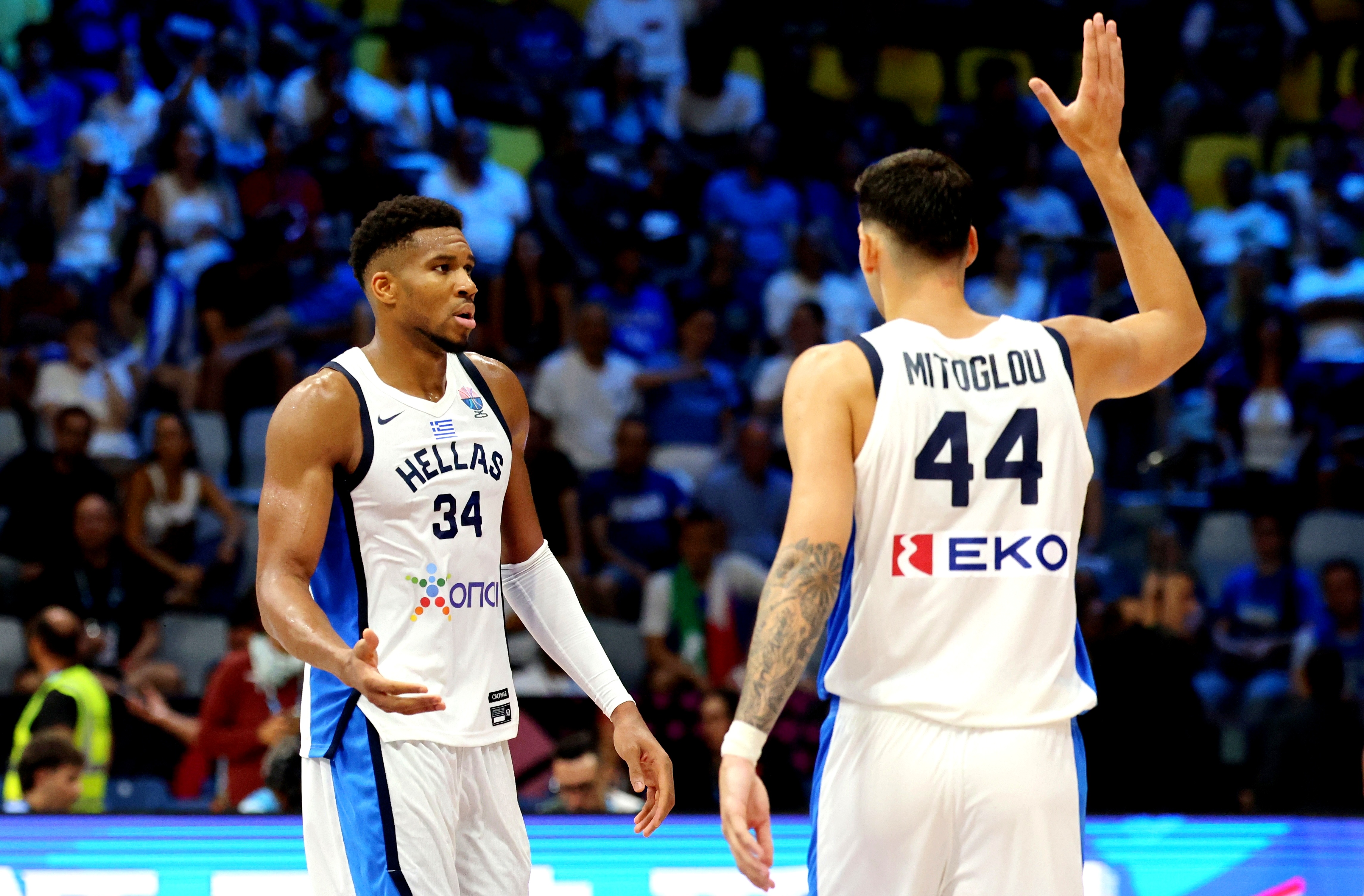 球盟会平台-汤普森单节三十七腾讯解说全场回放