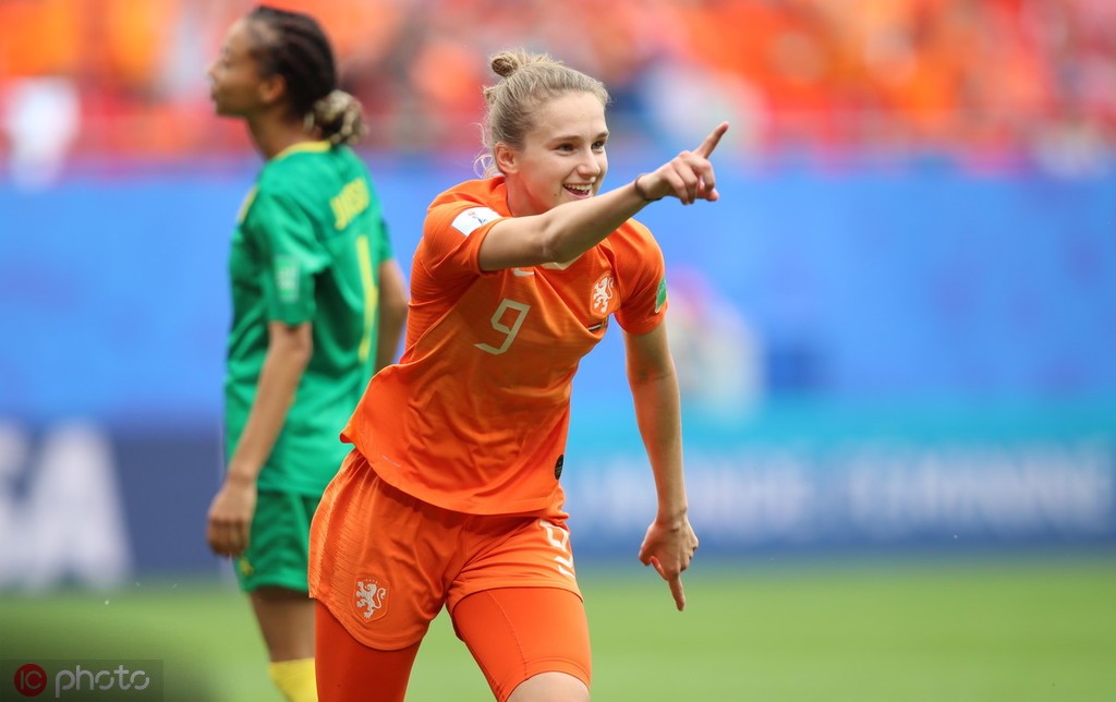 球盟会官方-王楚钦爆冷出局