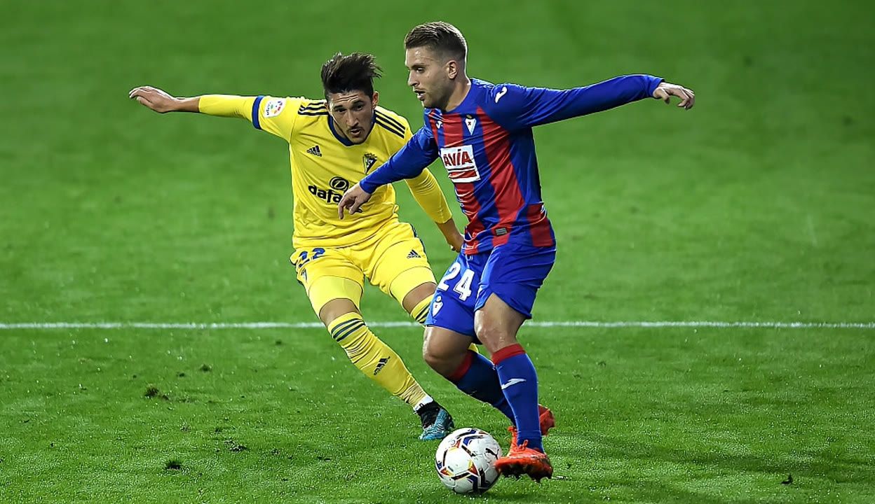 阿拉维斯1比1塞维利亚