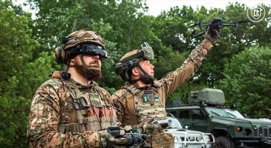 伊斯特伍德个人简介