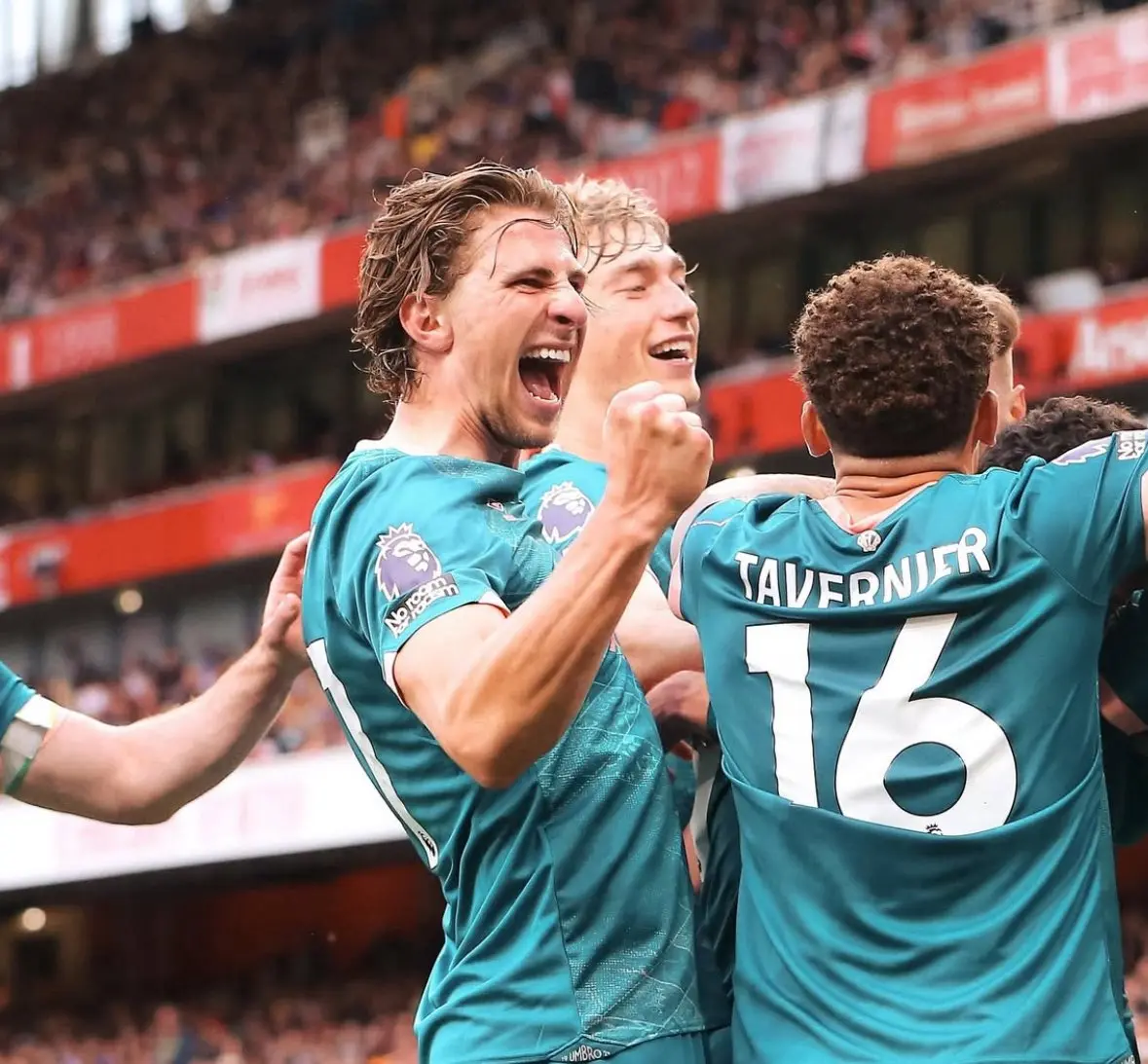 欧洲杯罗马尼亚和乌克兰谁先开球了